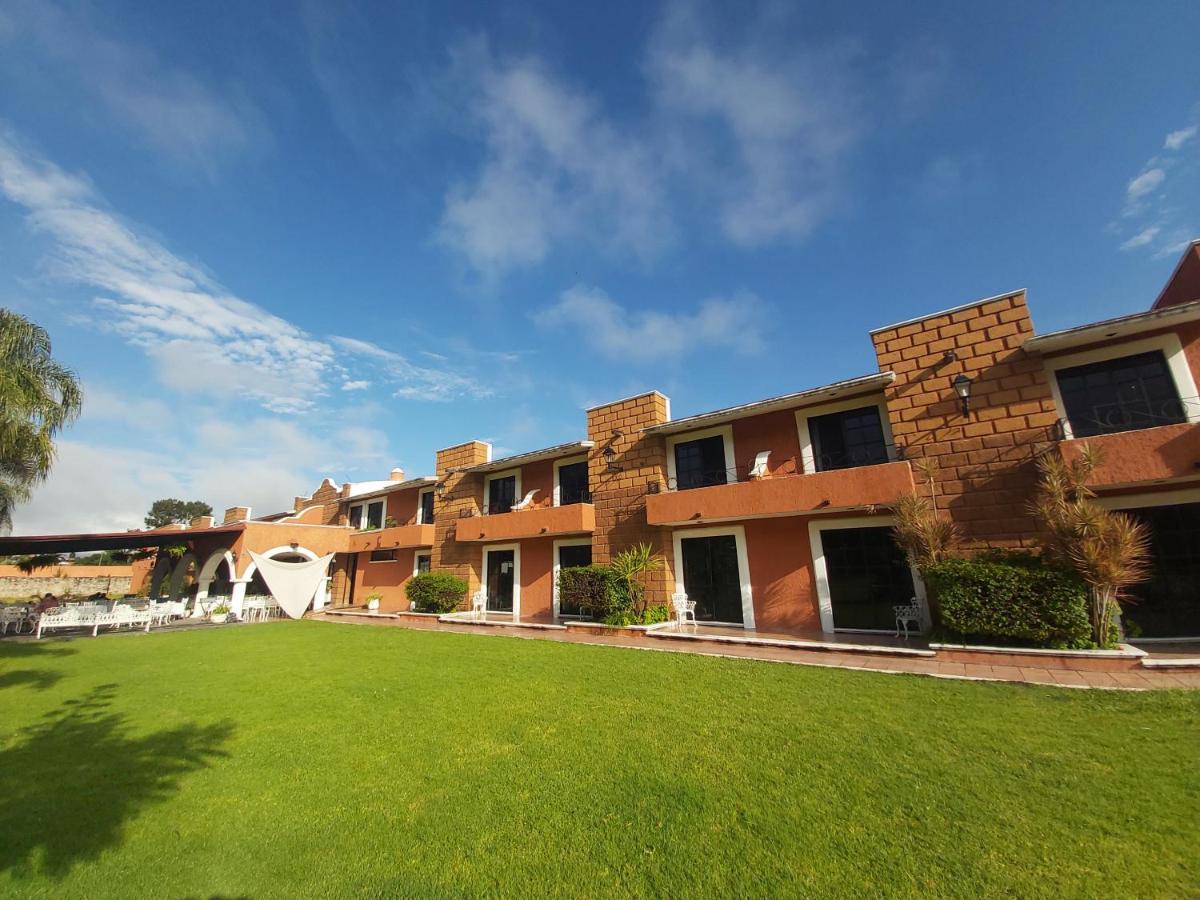 Hotel Meson Del Puente Акамбаро Экстерьер фото
